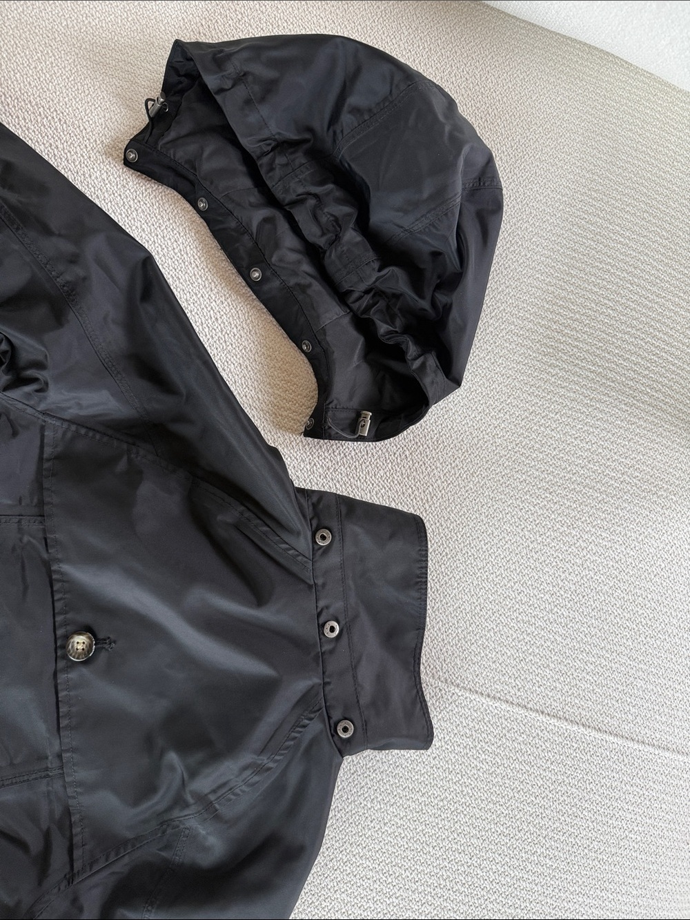 Eddie Bauer Black Hooded Raincoat - Picture 3 of 4